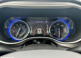 Крайслер Пасифик 2021 в Европе на Automoto.ua Синий Крайслер Пасифик, объемом двигателя 3.61 л и пробегом 84 тыс. км за 35545 $, фото 23 на Automoto.ua