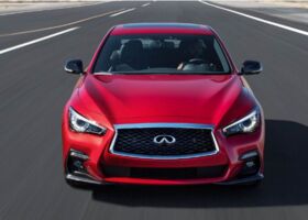 Infiniti Q50 2019 на тест-драйве, фото 3