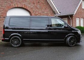 Фольксваген T6.1 Transporter 2023 у Європі на Automoto.ua Чорний Фольксваген T6.1 Transporter, об'ємом двигуна 1.97 л та пробігом 5 тис. км за 102412 $, фото 1 на Automoto.ua