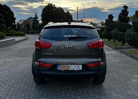 Кіа Sportage, об'ємом двигуна 1.69 л та пробігом 127 тис. км за 10994 $, фото 4 на Automoto.ua