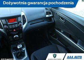 Cанг Йонг Тіволі, об'ємом двигуна 1.6 л та пробігом 131 тис. км за 9287 $, фото 8 на Automoto.ua