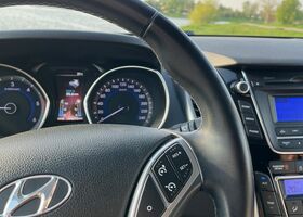 Хендай i30, об'ємом двигуна 1.58 л та пробігом 144 тис. км за 7322 $, фото 18 на Automoto.ua