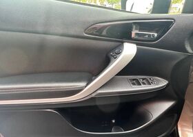 Міцубісі Eclipse Cross 2018 у Європі на Automoto.ua Коричневий Міцубісі Eclipse Cross, об'ємом двигуна 1.5 л та пробігом 112 тис. км за 19579 $, фото 13 на Automoto.ua