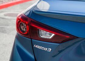 Mazda 3 2017 на тест-драйве, фото 11