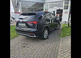 Чорний Лексус NX 300h, об'ємом двигуна 2.49 л та пробігом 77 тис. км за 36577 $, фото 4 на Automoto.ua