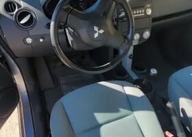 Мицубиси Кольт 2010 в Европе на Automoto.ua Серый Мицубиси Кольт, объемом двигателя 1.5 л и пробегом 105 тыс. км за 5377 $, фото 5 на Automoto.ua
