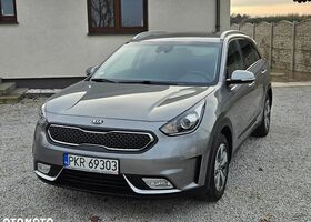 Кіа Niro, об'ємом двигуна 1.58 л та пробігом 159 тис. км за 12635 $, фото 23 на Automoto.ua