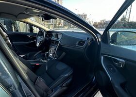 Вольво V40, об'ємом двигуна 1.97 л та пробігом 157 тис. км за 11447 $, фото 13 на Automoto.ua