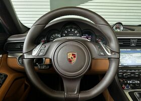 Чорний Порше 991, об'ємом двигуна 3.8 л та пробігом 95 тис. км за 82974 $, фото 19 на Automoto.ua