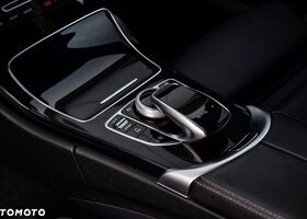 Мерседес Ц-Класс 2018 в Европе на Automoto.ua Белый Мерседес Ц-Класс, объемом двигателя 1 л и пробегом 161 тыс. км за 98850 $, фото 24 на Automoto.ua