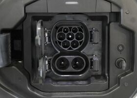 Сірий Тойота bZ4X, об'ємом двигуна 0 л та пробігом 1 тис. км за 62995 $, фото 10 на Automoto.ua
