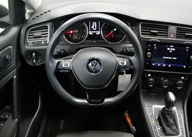 Фольксваген Гольф 2018 в Европе на Automoto.ua Серый Фольксваген Гольф, объемом двигателя 1.6 л и пробегом 67 тыс. км за 23212 $, фото 10 на Automoto.ua