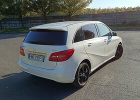 Мерседес Б-клас 2013 у Європі на Automoto.ua Білий Мерседес Б-клас, об'ємом двигуна 1 л та пробігом 182 тис. км за 7482 $, фото 2 на Automoto.ua