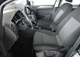 Фольксваген Гольф Спортсван 2015 у Європі на Automoto.ua Чорний Фольксваген Гольф Спортсван, об'ємом двигуна 1.2 л та пробігом 145 тис. км за 11582 $, фото 5 на Automoto.ua