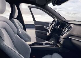 Интерьер нового Volvo XC90 2020 года