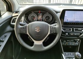 Сузуки S-Cross, объемом двигателя 1.37 л и пробегом 1 тыс. км за 29305 $, фото 6 на Automoto.ua