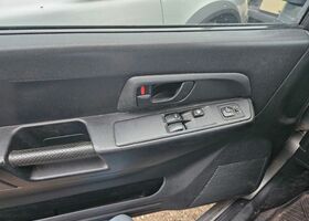 Міцубісі Паджеро 2001 у Європі на Automoto.ua Срібний Міцубісі Паджеро, об'ємом двигуна 1.83 л та пробігом 173 тис. км за 4558 $, фото 4 на Automoto.ua