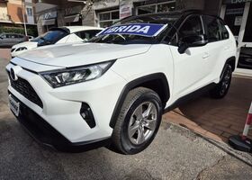 Тойота РАВ 4 2022 в Европе на Automoto.ua Белый Тойота РАВ 4, объемом двигателя 2.49 л и пробегом 51 тыс. км за 35922 $, фото 1 на Automoto.ua