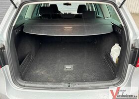 Фольксваген Пассат Варіант 2012 у Європі на Automoto.ua Сірий Фольксваген Пассат Варіант, об'ємом двигуна 1.6 л та пробігом 374 тис. км за 5258 $, фото 13 на Automoto.ua