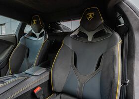 Ламборджини Revuelto 2025 в Европе на Automoto.ua Красный Ламборджини Revuelto, объемом двигателя 6.5 л и пробегом 3 тыс. км за 816664 $, фото 22 на Automoto.ua