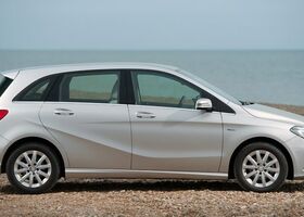 Mercedes-Benz B 180 null изображение 4 Mercedes-Benz B 180 null на тест-драйве, фото 4