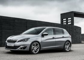 Peugeot 308 2016 на тест-драйве, фото 2