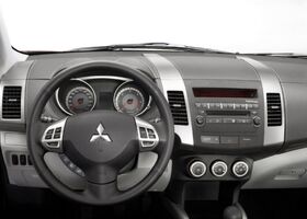 Мицубиси Аутлендер, Внедорожник / Кроссовер 2006 - 2012 II 2.4i (170) 4WD CVT