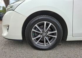 Тойота Версо 2014 в Европе на Automoto.ua Белый Тойота Версо, объемом двигателя 1.6 л и пробегом 214 тыс. км за 9317 $, фото 4 на Automoto.ua