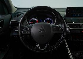 Мицубиси Eclipse Cross 2019 в Европе на Automoto.ua Синий Мицубиси Eclipse Cross, объемом двигателя 1.5 л и пробегом 95 тыс. км за 21246 $, фото 18 на Automoto.ua
