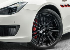 Білий Мазераті Quattroporte, об'ємом двигуна 3.8 л та пробігом 390 тис. км за 183053 $, фото 24 на Automoto.ua