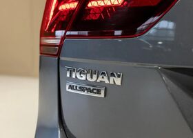 Фольксваген Tiguan Allspace 2020 в Европе на Automoto.ua Серый Фольксваген Tiguan Allspace, объемом двигателя 1.98 л и пробегом 118 тыс. км за 41949 $, фото 12 на Automoto.ua