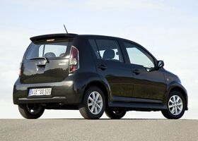 Дайхатсу Сирион, Хэтчбек 2006 - н.в. (M2) 1.3 i 4WD (87 Hp)