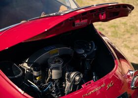 Червоний Порше 356, об'ємом двигуна 1.72 л та пробігом 48 тис. км за 113014 $, фото 11 на Automoto.ua