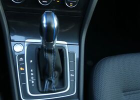 Фольксваген e-Golf 2020 у Європі на Automoto.ua Сірий Фольксваген e-Golf, об'ємом двигуна 0 л та пробігом 74 тис. км за 17470 $, фото 12 на Automoto.ua