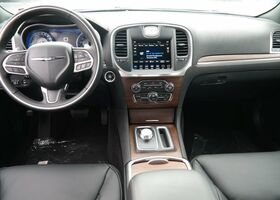 Chrysler 300 2018 зображення 8 Chrysler 300 2018 на тест-драйві, фото 8