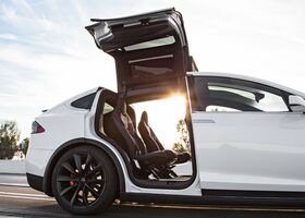 Tesla Model X 2019 на тест-драйве, фото 3