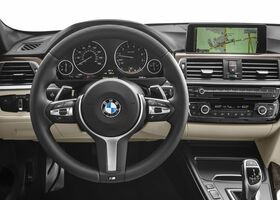 BMW 3 Series 2018 на тест-драйве, фото 10