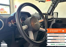 Джип Вранглер 2010 в Европе на Automoto.ua Серый Джип Вранглер, объемом двигателя 0 л и пробегом 45 тыс. км за 30366 $, фото 9 на Automoto.ua