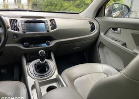 Киа Sportage, объемом двигателя 1.69 л и пробегом 130 тыс. км за 10043 $, фото 20 на Automoto.ua