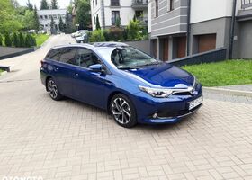 Тойота Аурис, объемом двигателя 1.8 л и пробегом 124 тыс. км за 13823 $, фото 9 на Automoto.ua