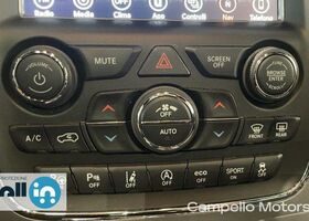 Джип Grand Cherokee 2019 у Європі на Automoto.ua Білий Джип Grand Cherokee, об'ємом двигуна 2.99 л та пробігом 130 тис. км за 25900 $, фото 10 на Automoto.ua