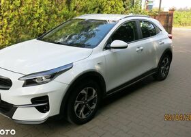 Кіа XCeed, об'ємом двигуна 1.6 л та пробігом 45 тис. км за 17257 $, фото 3 на Automoto.ua