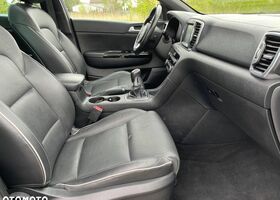 Кіа Sportage, об'ємом двигуна 2 л та пробігом 172 тис. км за 14633 $, фото 37 на Automoto.ua