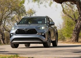 Toyota Highlander 2020 на тест-драйве, фото 3