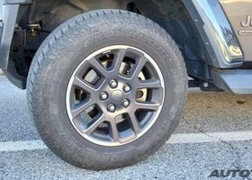 Джип Wrangler 2021 у Європі на Automoto.ua Сірий Джип Wrangler, об'ємом двигуна 2 л та пробігом 130 тис. км за 36500 $, фото 7 на Automoto.ua