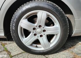 Мерседес Ц-Клас 2007 у Європі на Automoto.ua Сірий Мерседес Ц-Клас, об'ємом двигуна 1 л та пробігом 110 тис. км за 8451 $, фото 10 на Automoto.ua