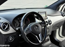 Мерседес Б-клас 2014 у Європі на Automoto.ua Білий Мерседес Б-клас, об'ємом двигуна 2.14 л та пробігом 206 тис. км за 9662 $, фото 21 на Automoto.ua