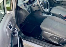 Форд Фієста 2013 у Європі на Automoto.ua Сірий Форд Фієста, об'ємом двигуна 1 л та пробігом 147 тис. км за 4770 $, фото 12 на Automoto.ua