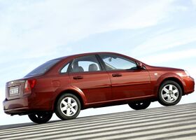 Шевроле Нубіра, Седан 2005 - н.в. 1.8 i 16V