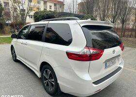 Тойота Сієнна, об'ємом двигуна 3.46 л та пробігом 39 тис. км за 38855 $, фото 1 на Automoto.ua